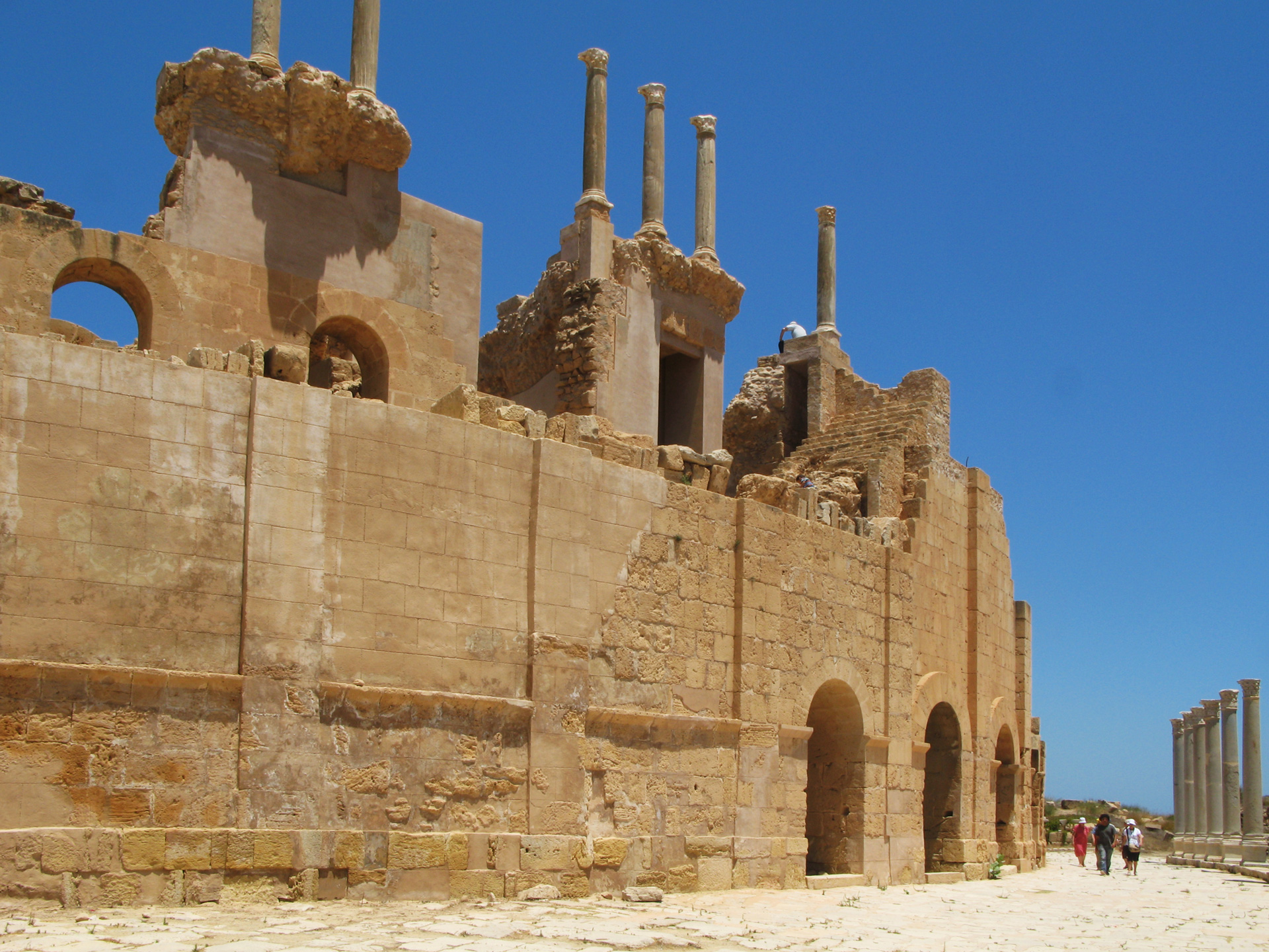 Amphitheatre, exterior street view.